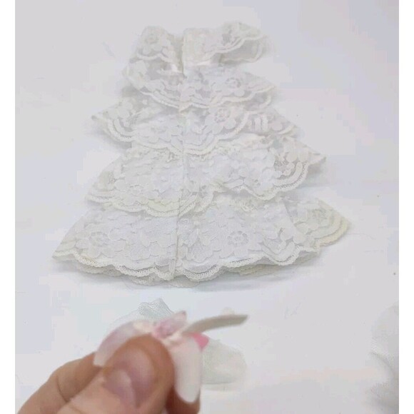 Vintage 1990 The Bridal Collection Barbie Wedding Dress Bouquet Vale #779 Mattel - Picture 11 of 15